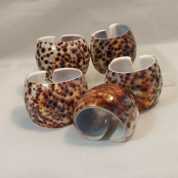 Vintage Lot 5 Spotted TIGER COWRIE Sea Shell Napkin Rings Holders - Picture 8 of 8